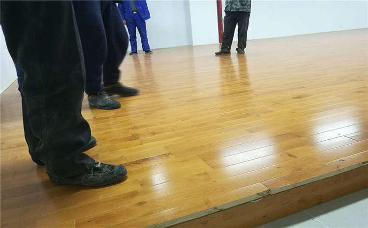 ľľذ@SļҺã